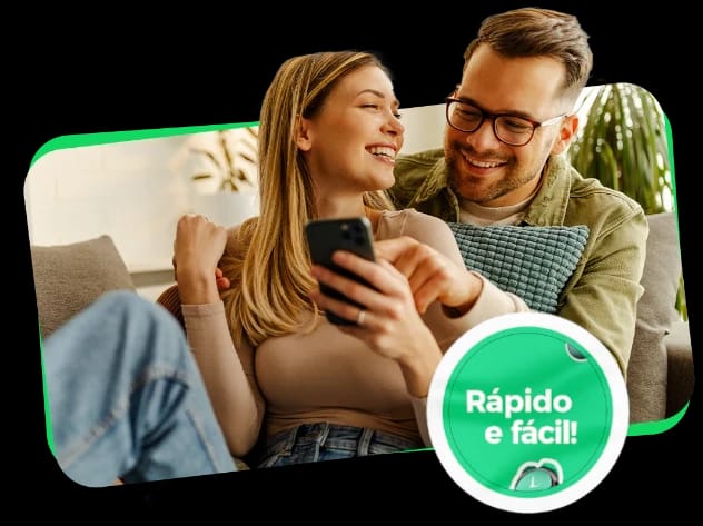 Casal Feliz depois de realizar o seu empréstimo consignado